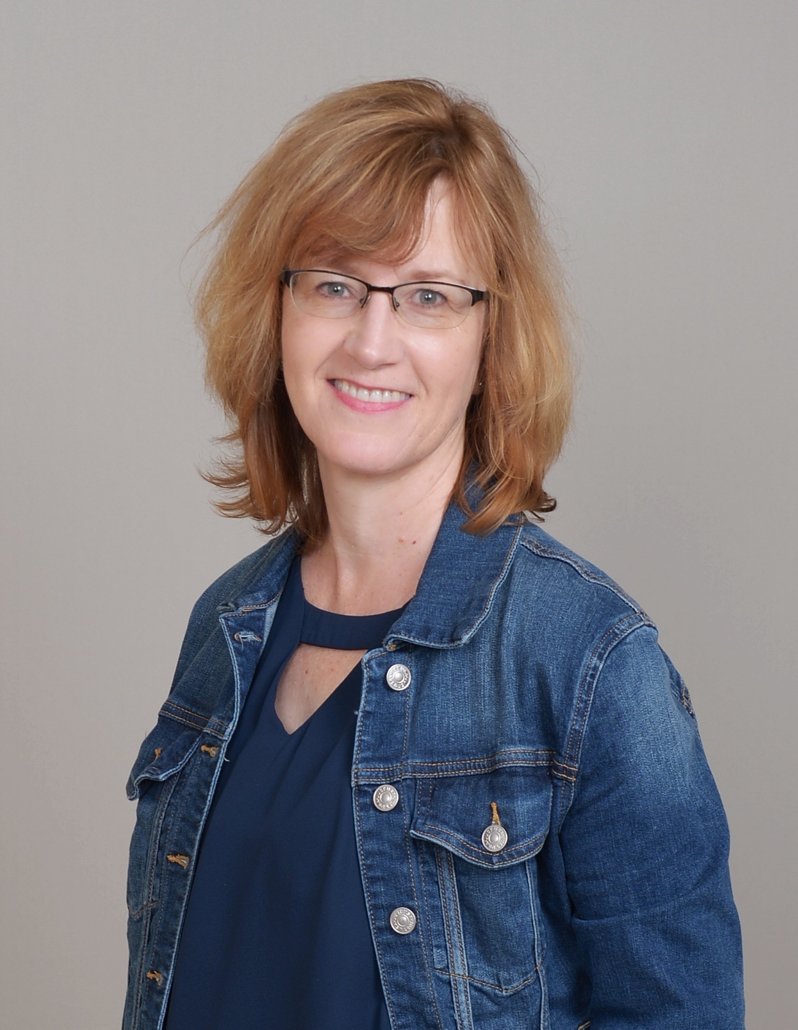 Heather Hether headshot