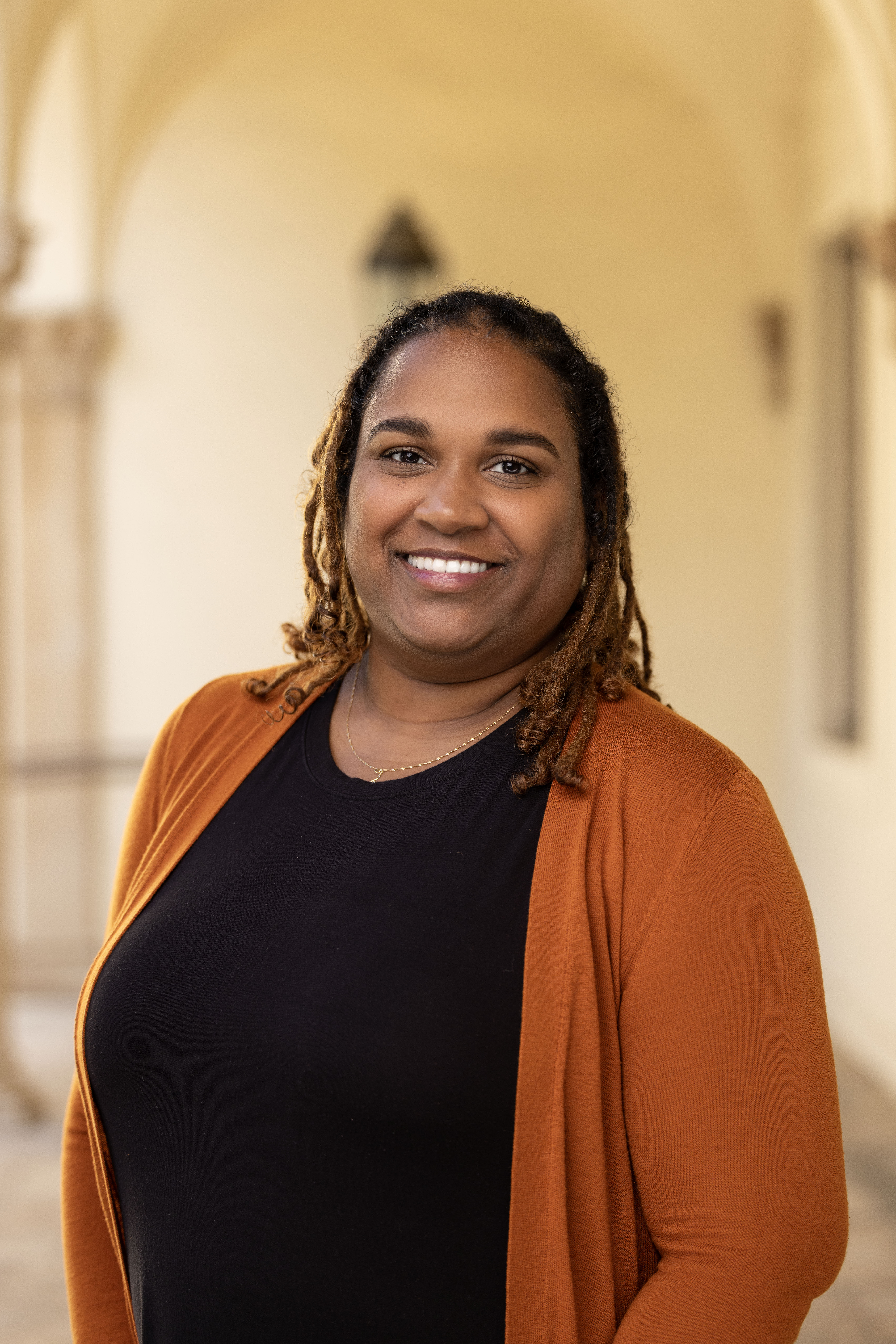 JoAnn Roberts headshot